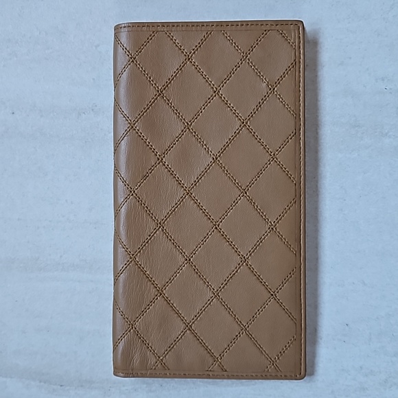 CHANEL Quilted Leather Bifold Wallet w/Box + Card - Picture 3 of 14